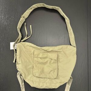 NWT American Eagle Green Crossbody Bag with external pocket & zippered top